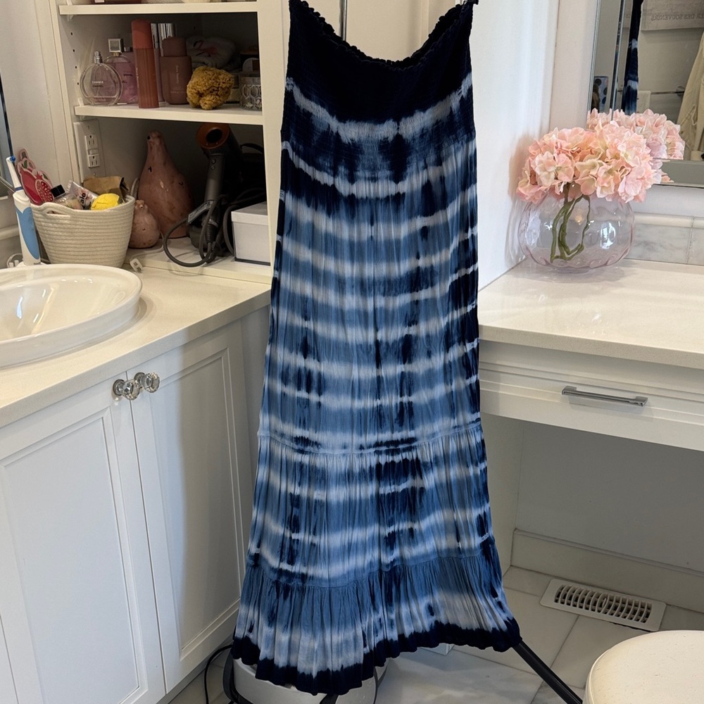 American Eagle Outfitters Navy and White Strapless Dress